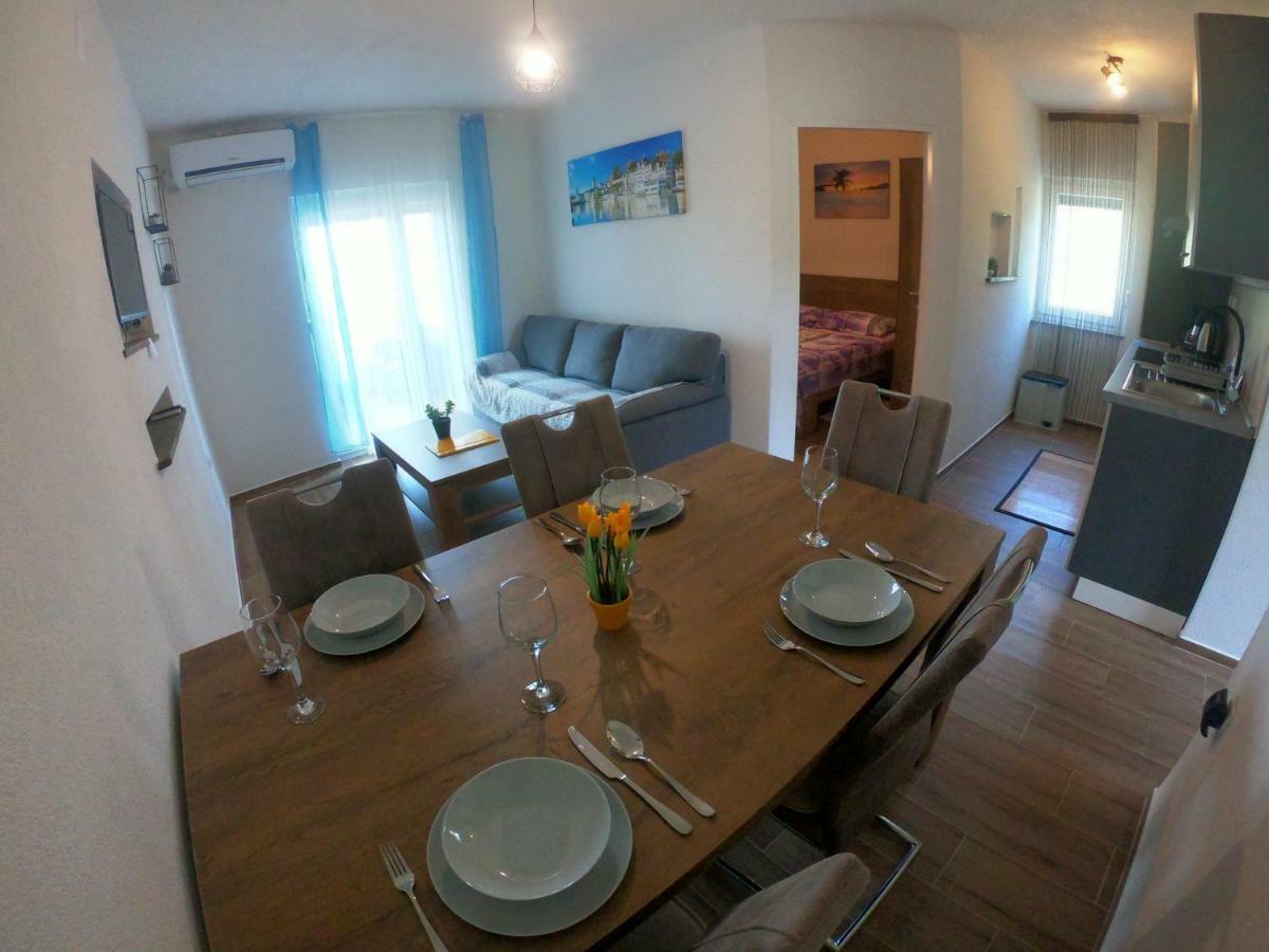 Zekic Apartment *
