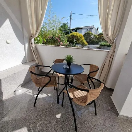 Apartmani Zekic Lopar Exterior photo
